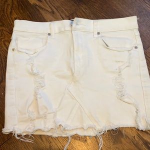 Size 4 white denim skirt express